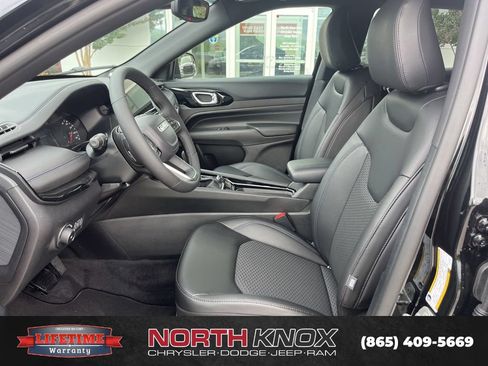 New 2026 Jeep Compass Latitude AWD/4WD image 3