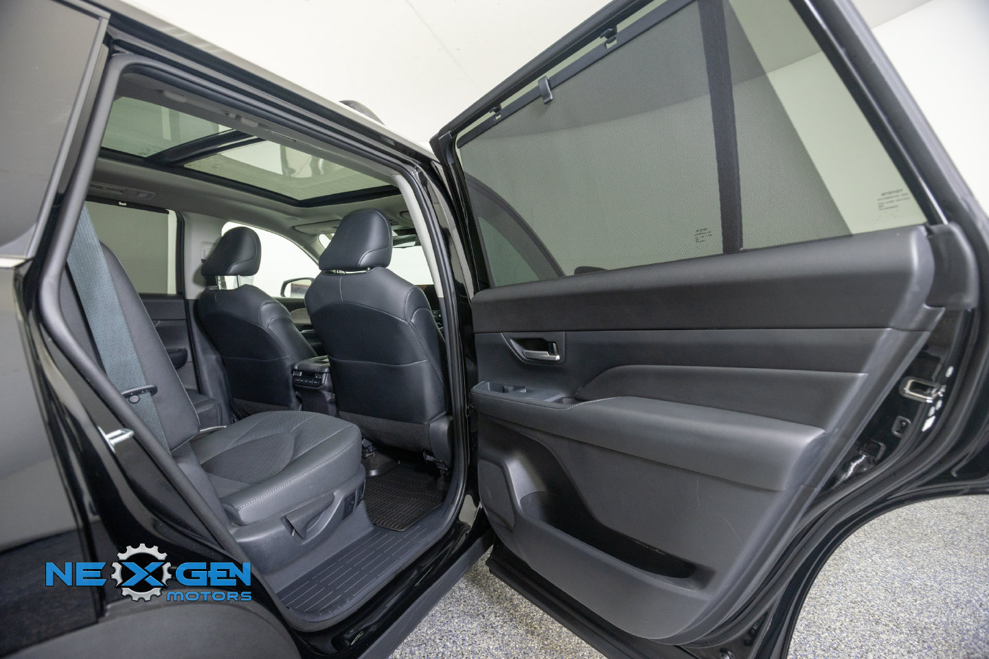 Used 2026 Toyota Grand Highlander AWD image 40