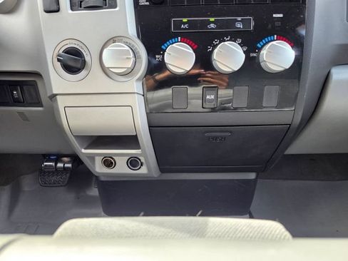 Used 2008 Toyota Tundra 4x4 Double Cab w/ Tow Pkg image 22