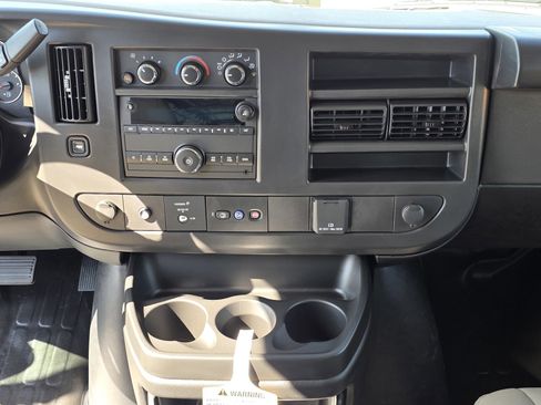 New 2025 Chevrolet Express 2500 Work Van w/ Driver Convenience Package image 27