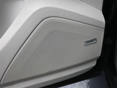 Used 2022 Porsche Cayenne S image 10