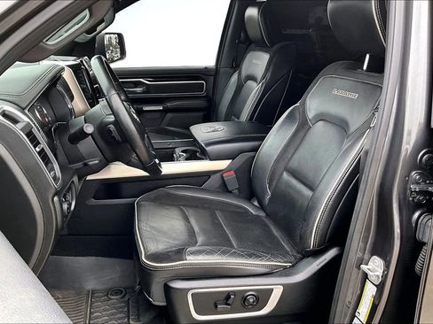 Used 2019 RAM 1500 Laramie image 25
