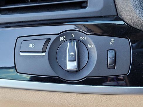 Used 2017 BMW X3 sDrive28i RWD image 15
