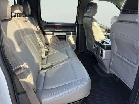 Used 2015 Ford F150 Lariat w/ Equipment Group 502A Luxury AWD/4WD image 13