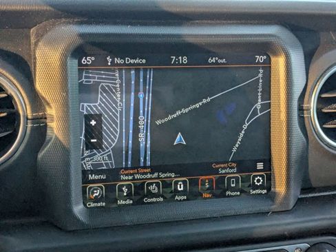 Used 2020 Jeep Gladiator Overland image 9