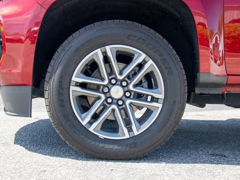 Used 2021 Chevrolet Colorado W/T w/ Custom Special Edition image 16