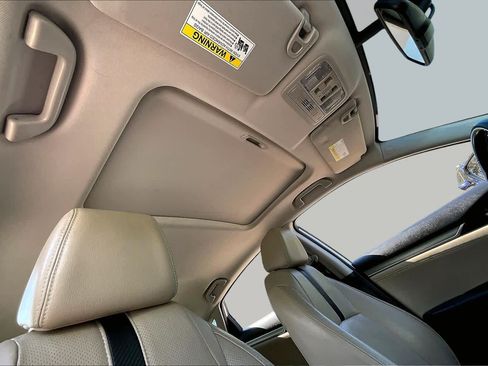 Used 2017 Honda Civic EX-L image 14