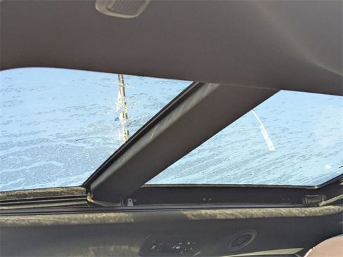 New 2026 Chrysler Pacifica Limited image 11