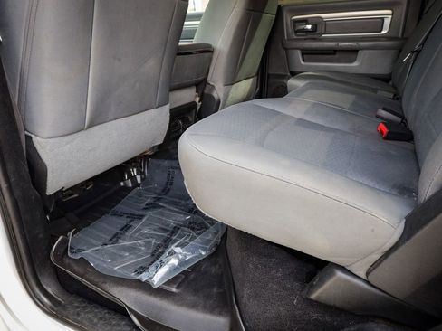Used 2018 RAM 2500 SLT AWD/4WD image 31