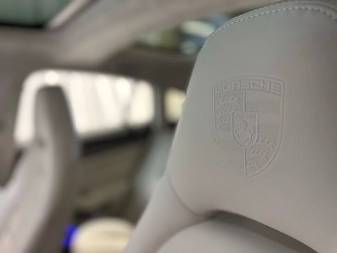 Certified 2023 Porsche Panamera 4 Platinum Edition AWD/4WD image 6