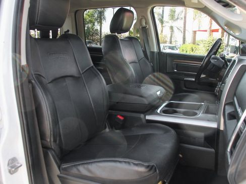 Used 2018 RAM 3500 Laramie image 40