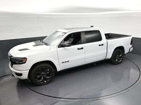 Used 2024 RAM 1500 Limited AWD/4WD image 22