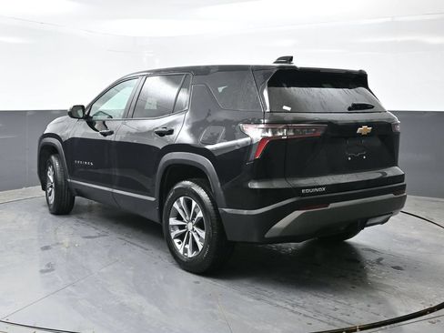 Used 2025 Chevrolet Equinox LT FWD image 9