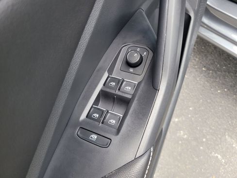 Certified 2025 Volkswagen Jetta S image 16