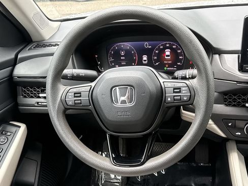 Used 2023 Honda Accord EX image 11