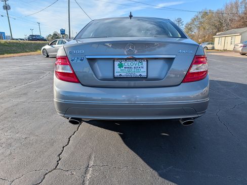 Used 2011 Mercedes-Benz C 300 Luxury image 7