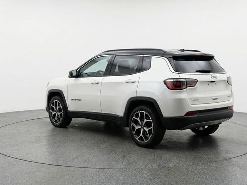 Used 2025 Jeep Compass Limited AWD/4WD image 6