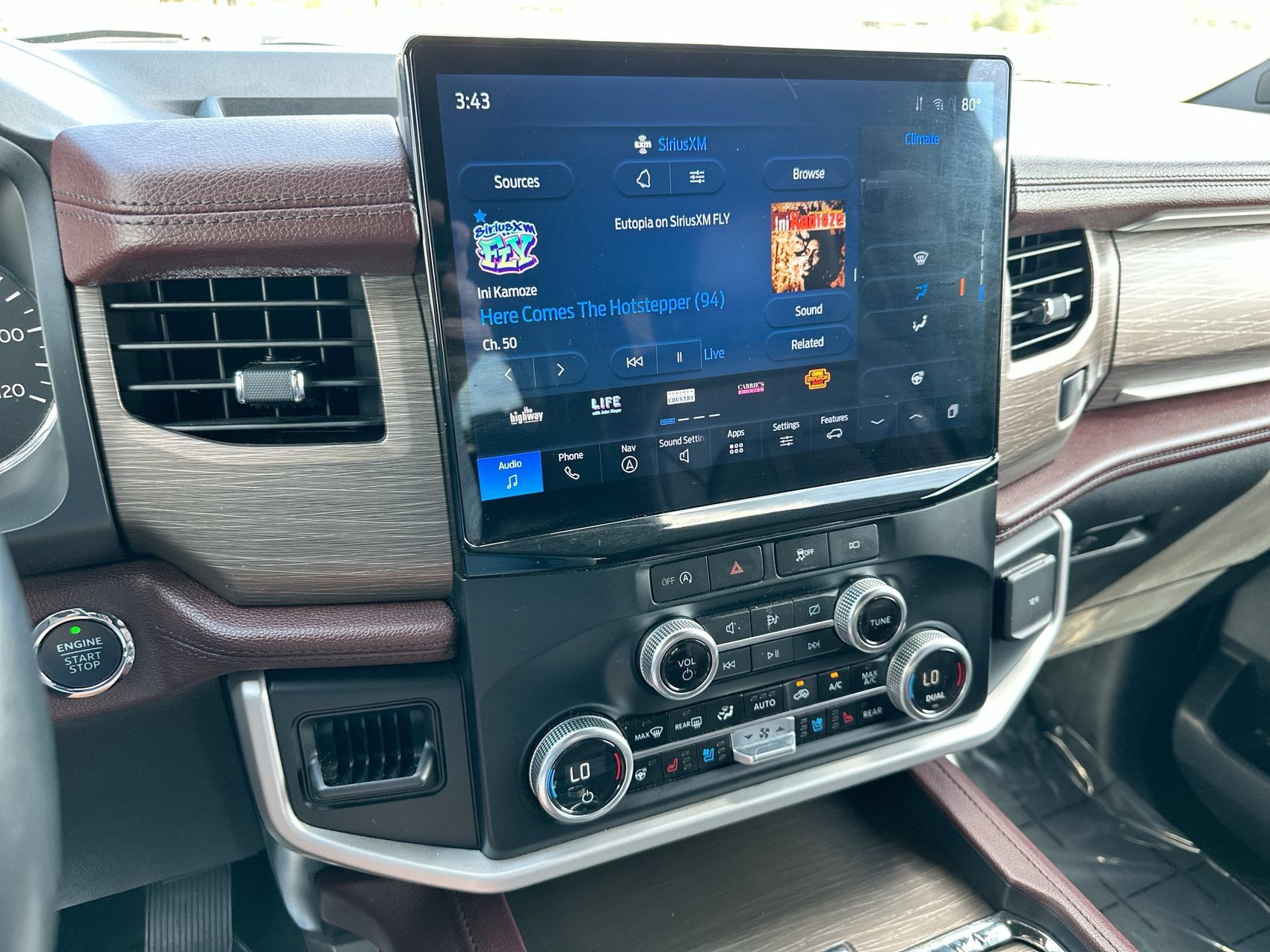 Used 2024 Ford Expedition Max Limited AWD/4WD image 16