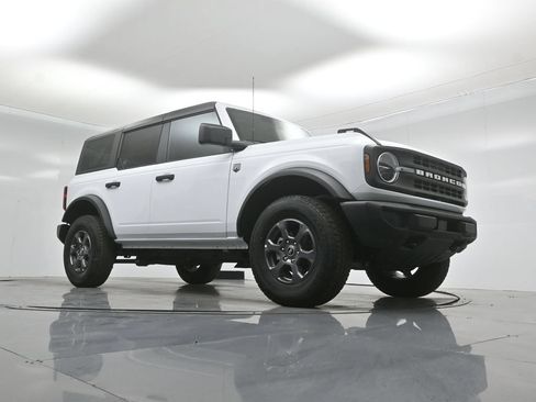 New 2026 Ford Bronco Big Bend AWD/4WD image 3