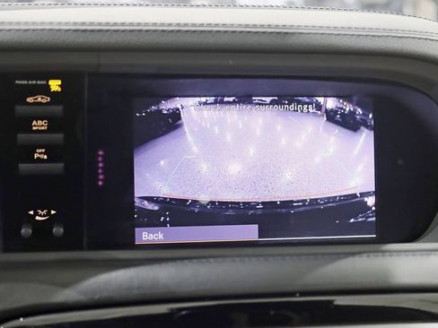 Used 2011 Mercedes-Benz CL 63 AMG image 22