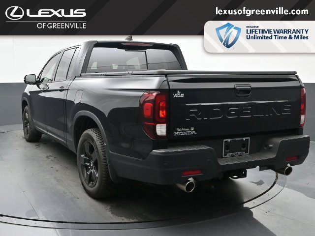 Used 2025 Honda Ridgeline Black Edition image 7