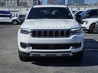 Used 2024 Jeep Wagoneer L Series II w/ Flexible Seating Group video 2
