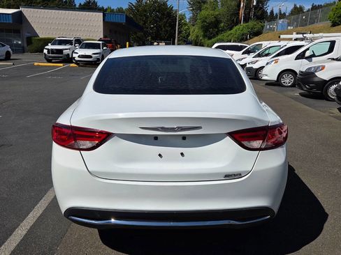 Used 2015 Chrysler 200 Limited FWD image 6
