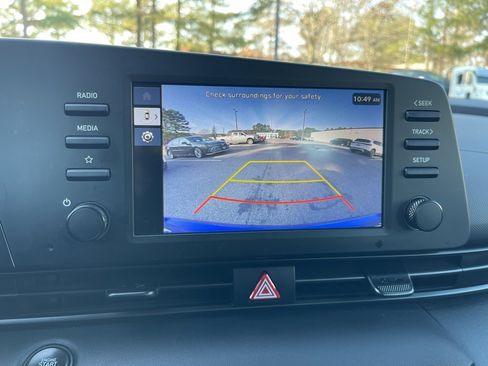 Certified 2025 Hyundai Elantra Sport image 11