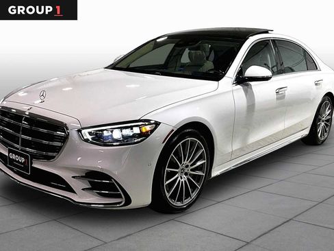 Used 2025 Mercedes-Benz S 580 4MATIC Sedan image 1