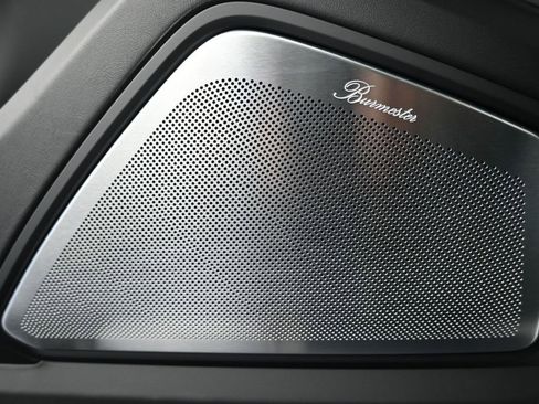 Certified 2025 Porsche Cayenne Turbo AWD/4WD image 17