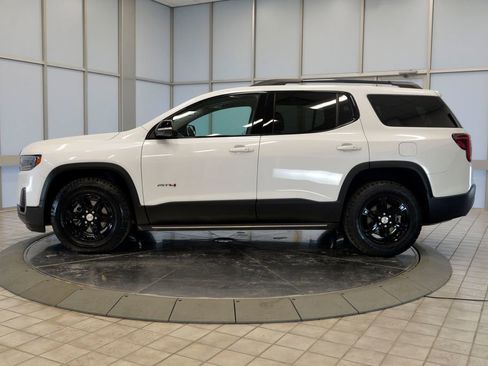 Used 2022 GMC Acadia AT4 w/ Technology Package image 5