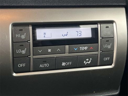 Used 2021 Lexus GX 460 Premium w/ Premium Package image 18