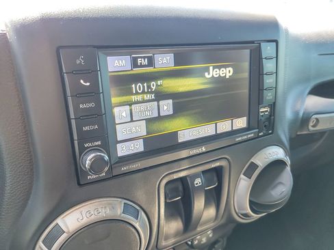 Used 2017 Jeep Wrangler Sport w/ Quick Order Package 23S image 11