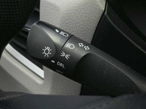 Used 2014 Toyota Corolla LE FWD image 22