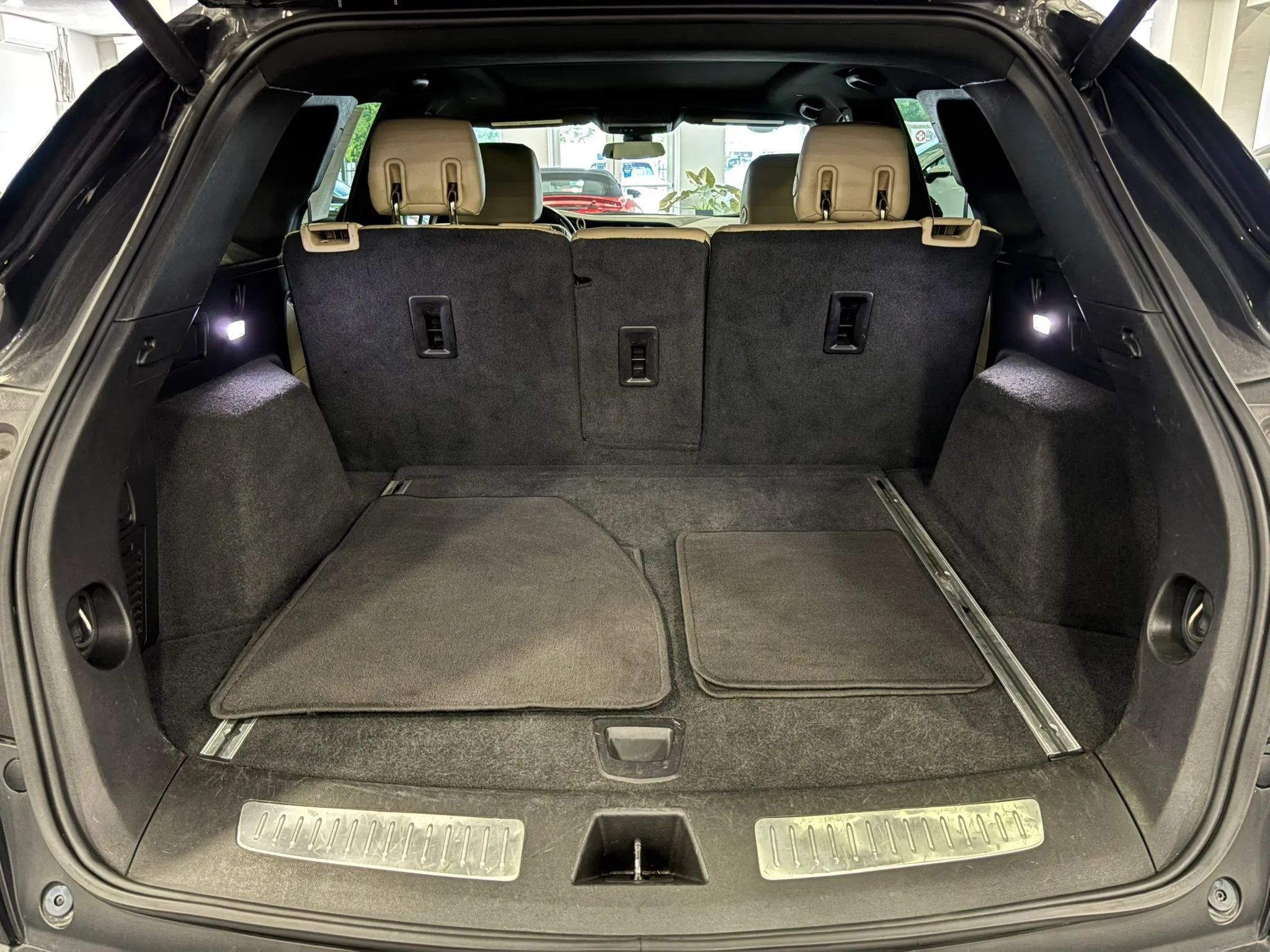 Used 2018 Cadillac XT5 Premium Luxury FWD image 45