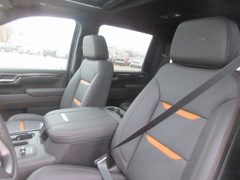 New 2026 GMC Sierra 2500 AT4 w/ AT4 Premium Plus Package image 14