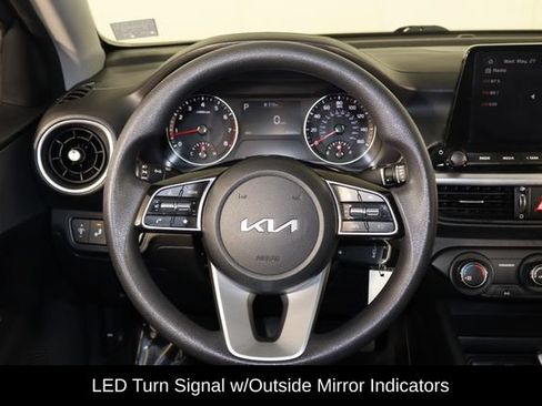 Used 2023 Kia Forte LXS w/ LXS Technology Package FWD image 7