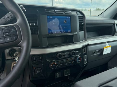 Used 2024 Ford F350 XL w/ XL Chrome Package AWD/4WD image 12