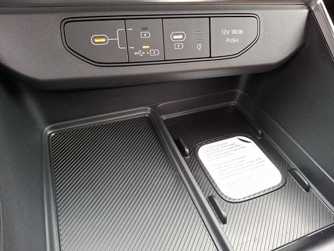 New 2026 Kia Carnival SX Prestige FWD image 23