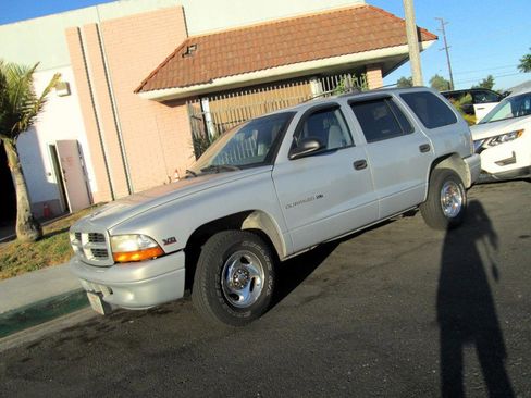 Used 1999 Dodge Durango 2WD image 3
