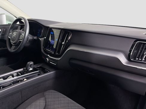 Certified 2023 Volvo XC60 B5 Core w/ Protection Package Premier image 29