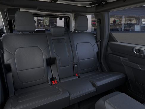 New 2025 Ford Bronco Badlands w/ Sasquatch Package image 11
