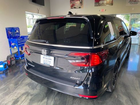 Used 2024 Honda Odyssey Sport image 8