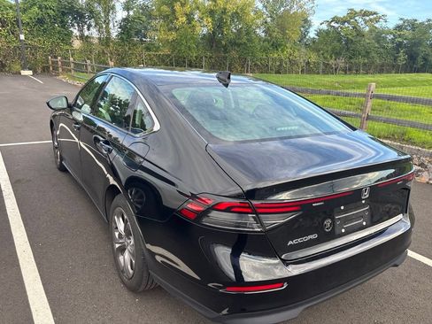Used 2023 Honda Accord EX image 6