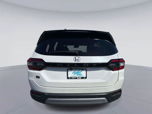 Certified 2025 Honda Pilot EX-L image 5