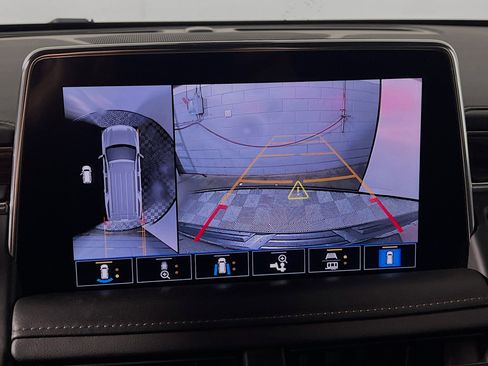 Used 2021 Chevrolet Tahoe High Country w/ Premium Package image 29