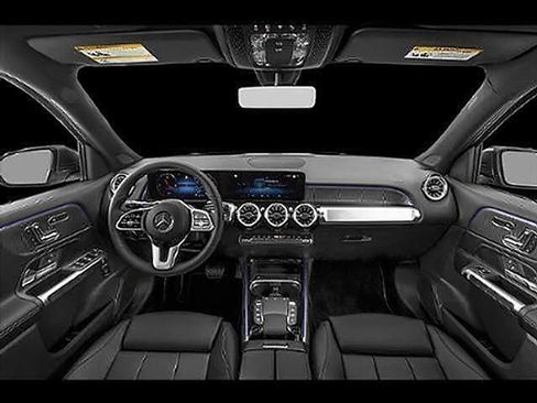 Used 2023 Mercedes-Benz GLB 250 4MATIC image 64