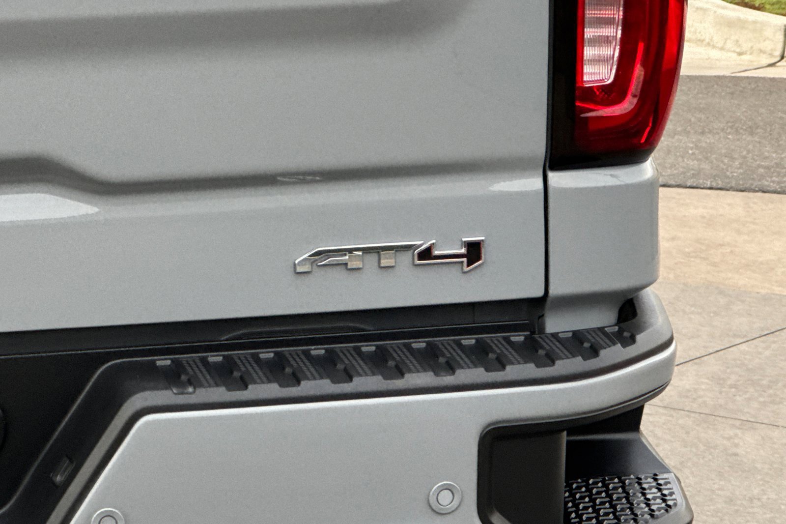 Used 2024 GMC Sierra 1500 AT4 w/ AT4 Premium Package AWD/4WD image 27