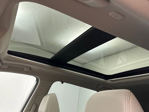 Used 2023 Nissan Rogue SL w/ SL Premium Package image 17