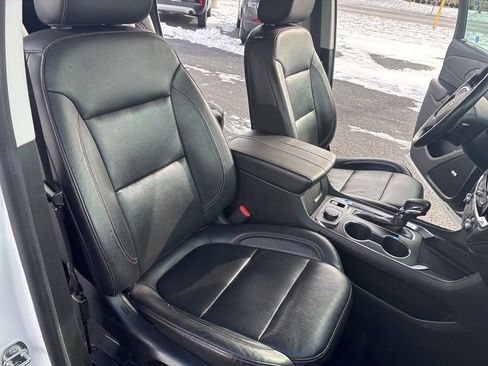 Used 2021 Chevrolet Traverse Premier w/ Redline Edition image 46